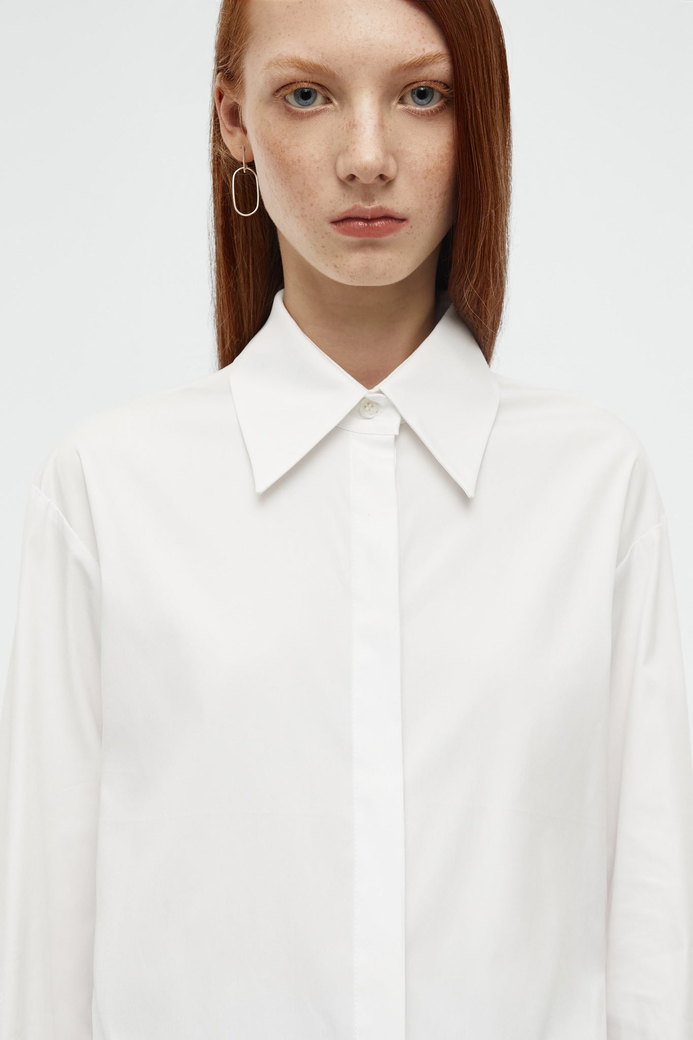 Long-sleeved poplin shirt